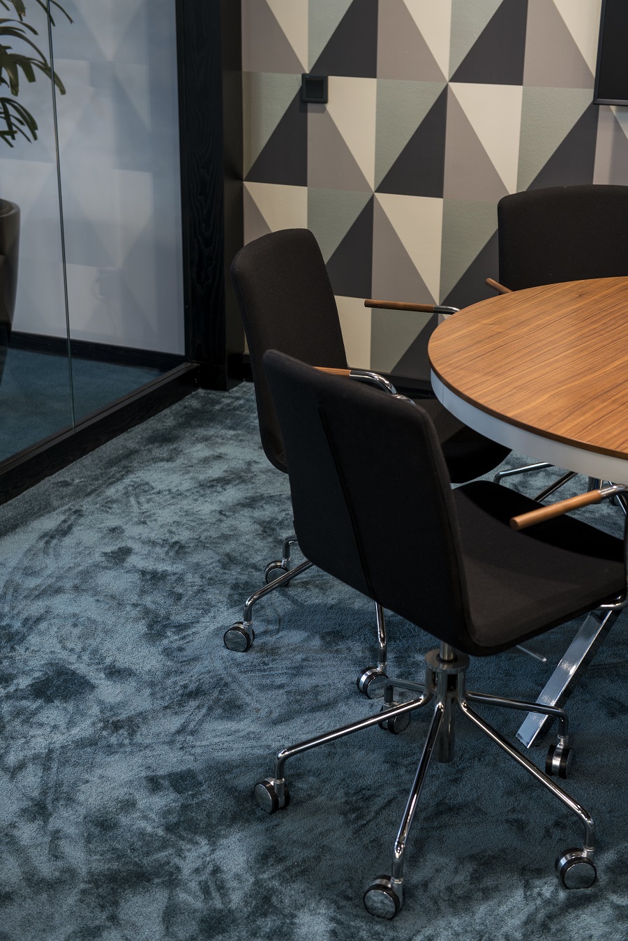 Heltäckande matta Frame Superior 1064 på Sitevisions kontor, projekt av Kajenn Design & Inredning.