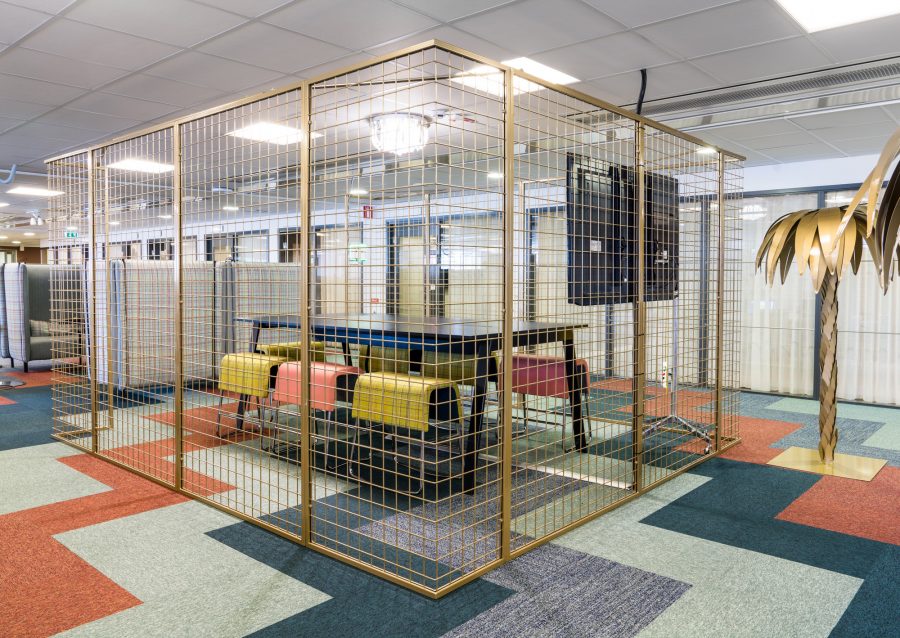 Textila plattor Tivoli och Infinity på TV4 Bonnier Broadcasting, projekt av Spectrum Arkitekter.